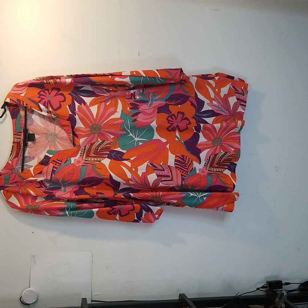 Women's floral print size women's large